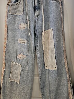 POL Light Wash Crochet Patch Wide-Leg Jeans